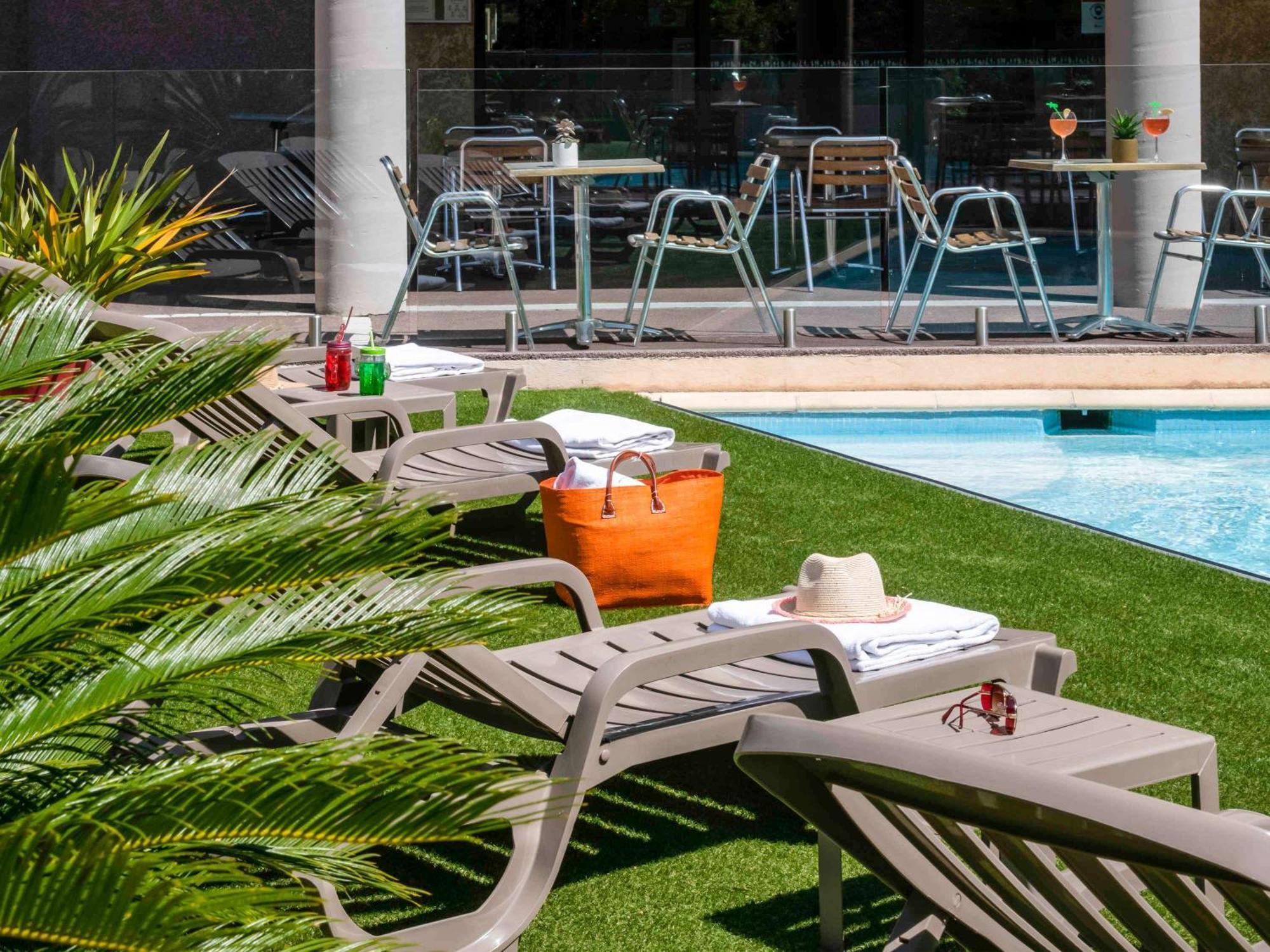 Hotel Ibis Hyeres Centre Esterno foto