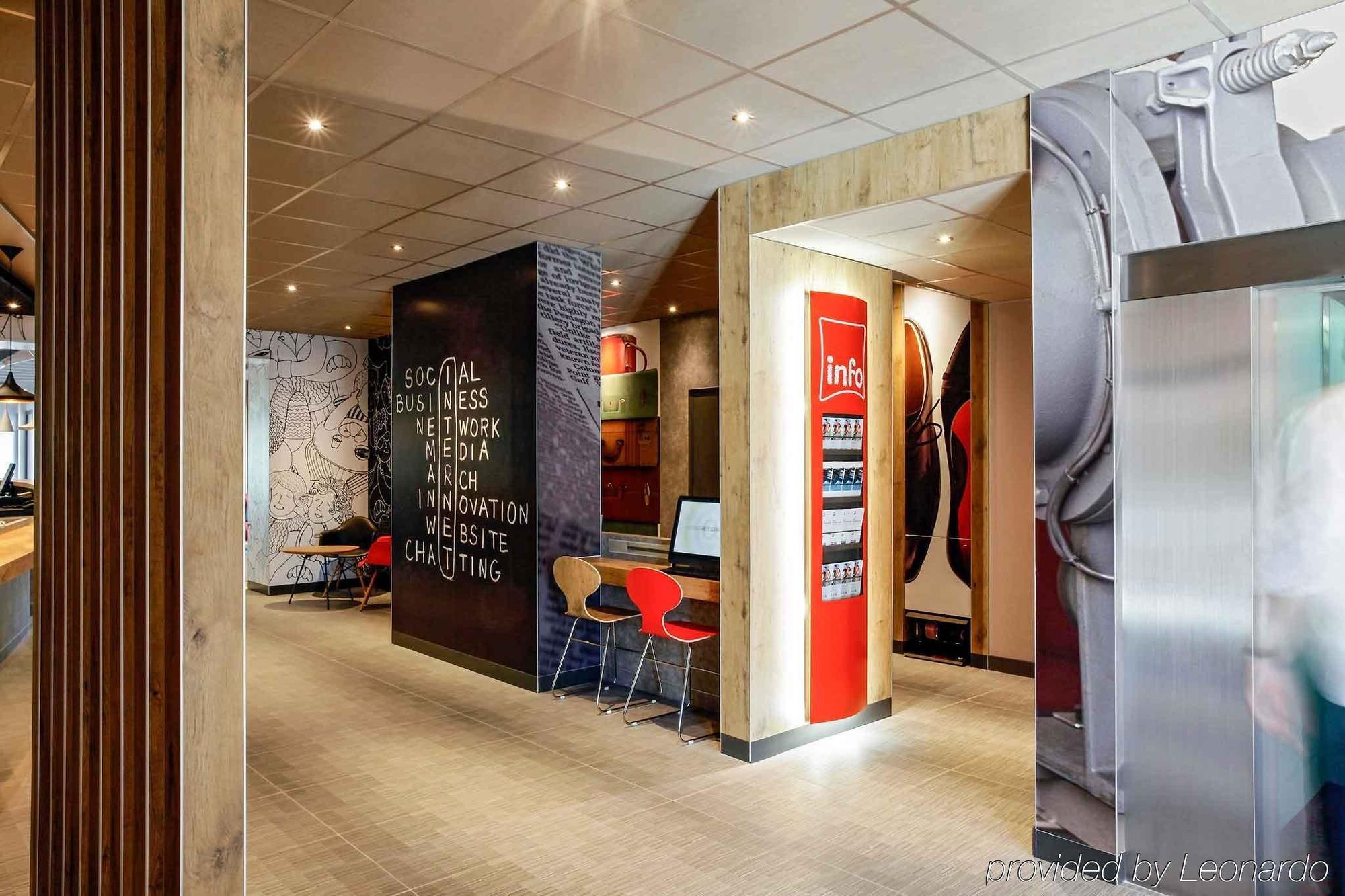 Hotel Ibis Hyeres Centre Esterno foto