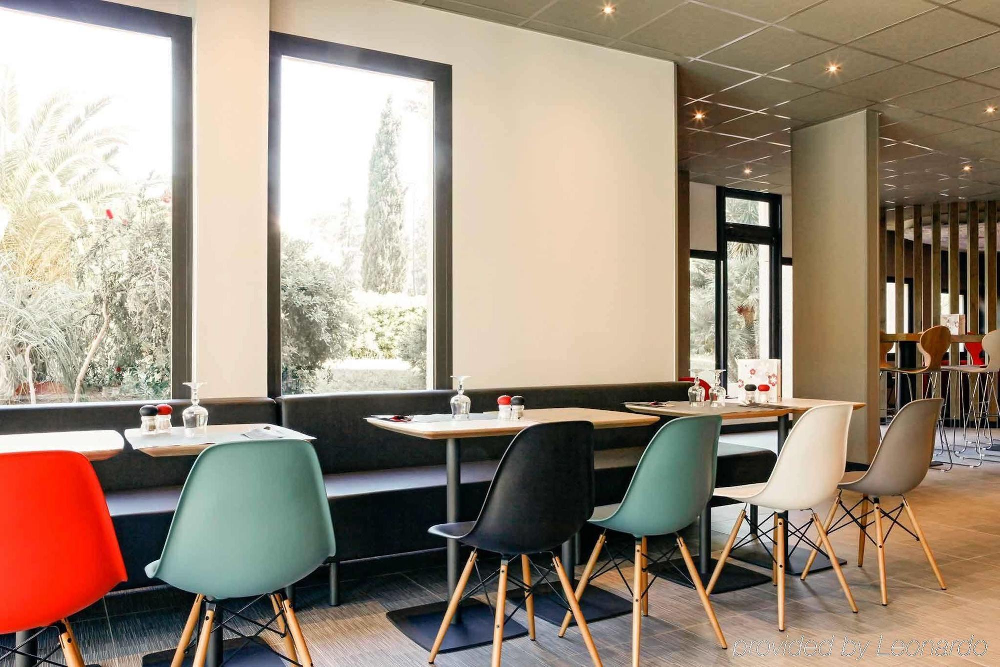 Hotel Ibis Hyeres Centre Esterno foto
