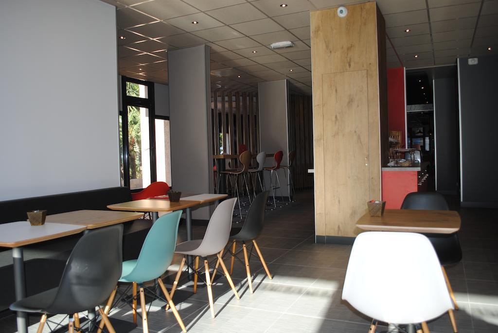 Hotel Ibis Hyeres Centre Esterno foto