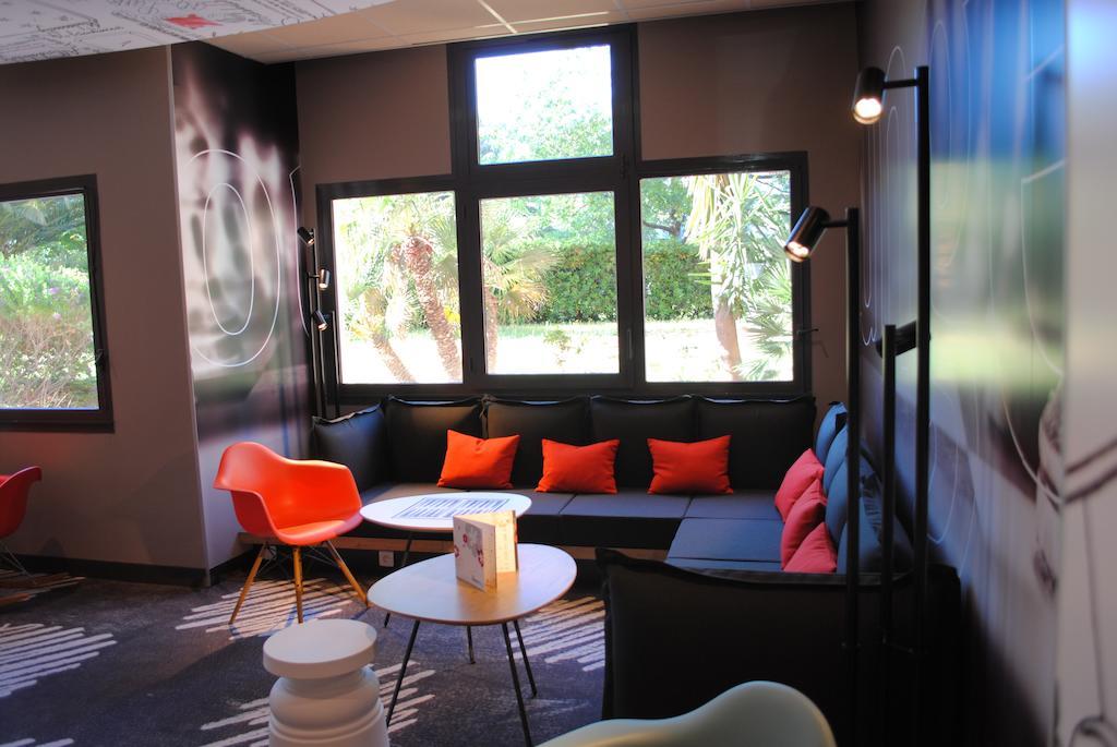 Hotel Ibis Hyeres Centre Esterno foto