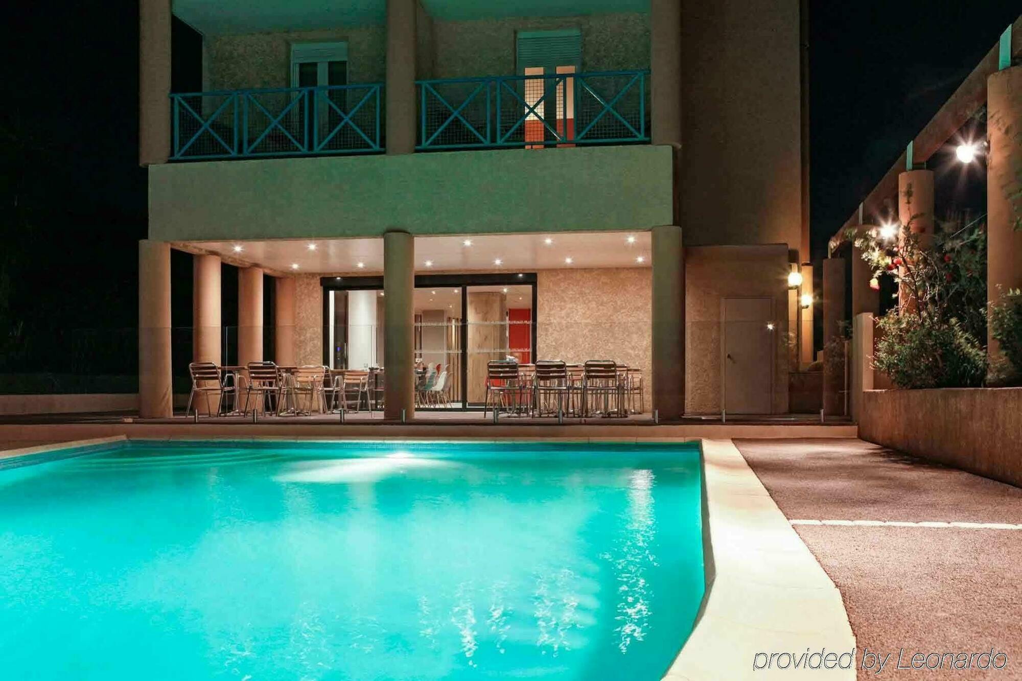 Hotel Ibis Hyeres Centre Esterno foto